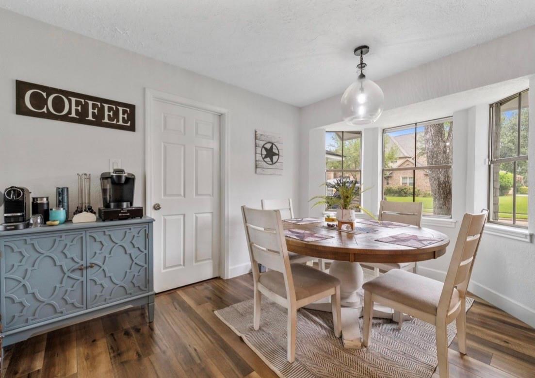 1815 Cobblestone Court
