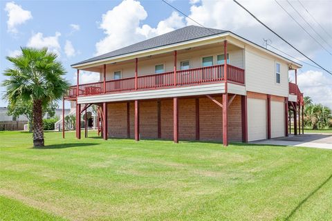 Photo of 5213 Greenwich Street, Sabine Pass, TX 77655 (MLS # 51397587)