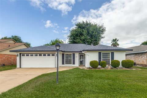 Photo of 1613 Tulsa Street, Deer Park, TX 77536 (MLS # 34700185)