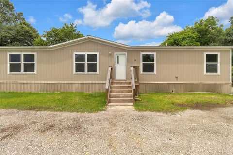 Photo of 5313 2nd St ST, Crosby, TX 77532 (MLS # 34627425)