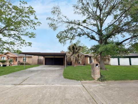 Photo of 726 Stonyridge Street, Channelview, TX 77530 (MLS # 61383433)