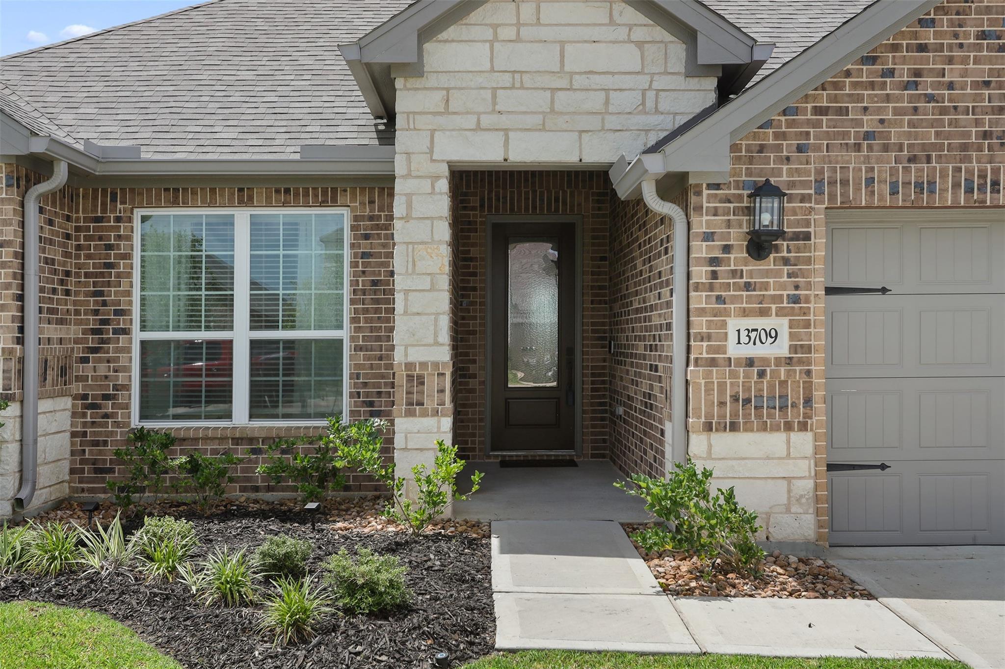 13709 Gaff Rig Drive