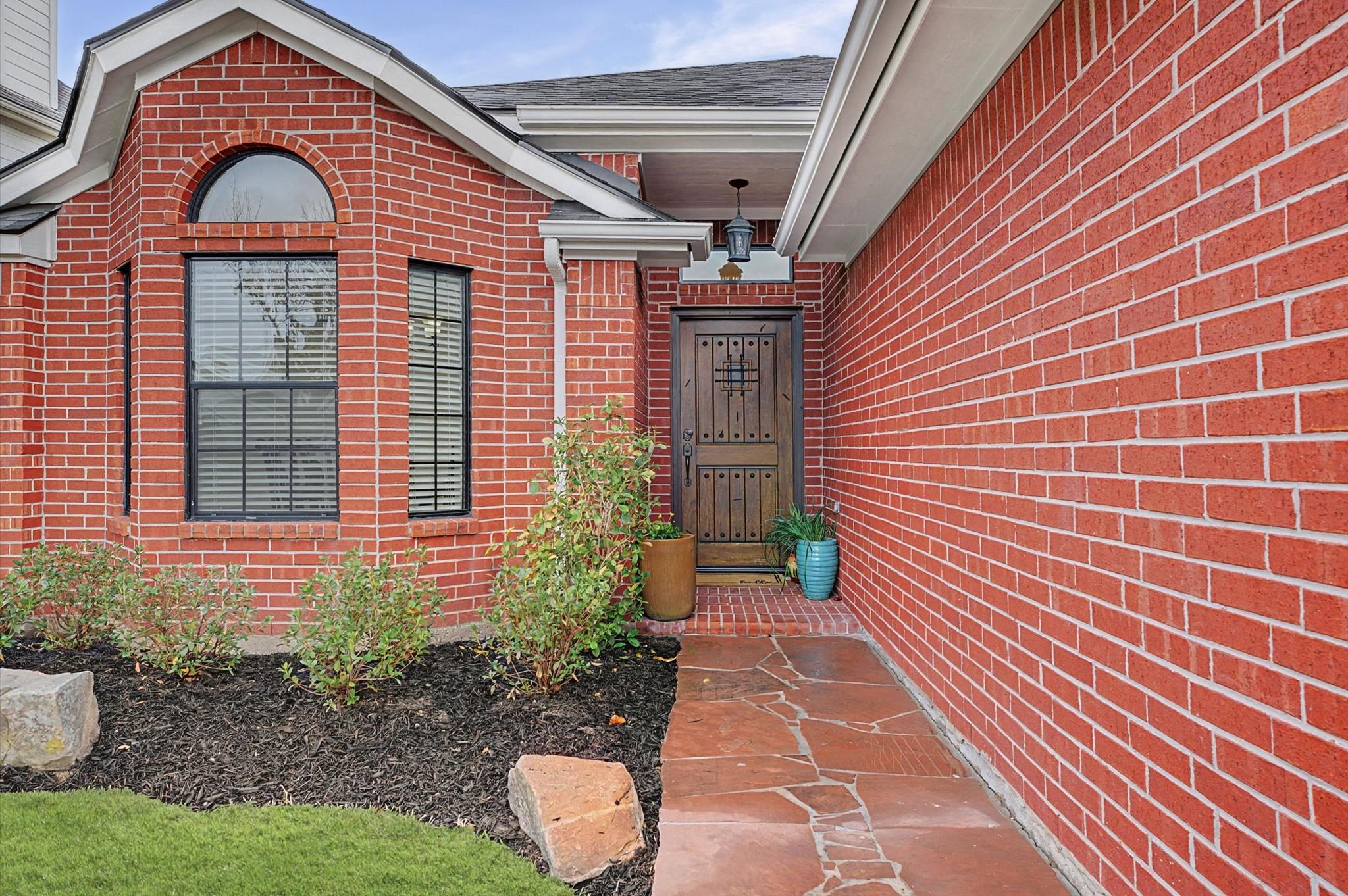 5027 E Fallen Bough Drive