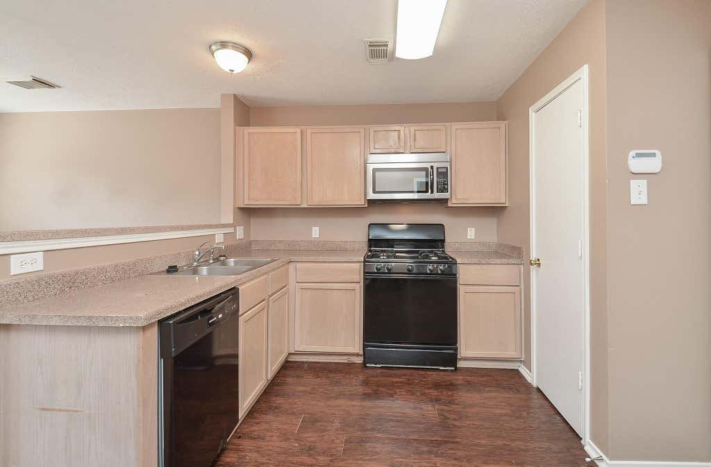 Photo of 17327 Davenway Dr Dr, Houston, TX 77084 (MLS # 47721396)
