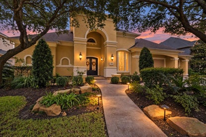 7810 Sunset Falls Ct – Investment Home