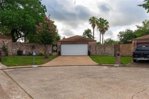 Photo of 6903 Clee Lane, Spring, TX 77379 (MLS # 23444417)