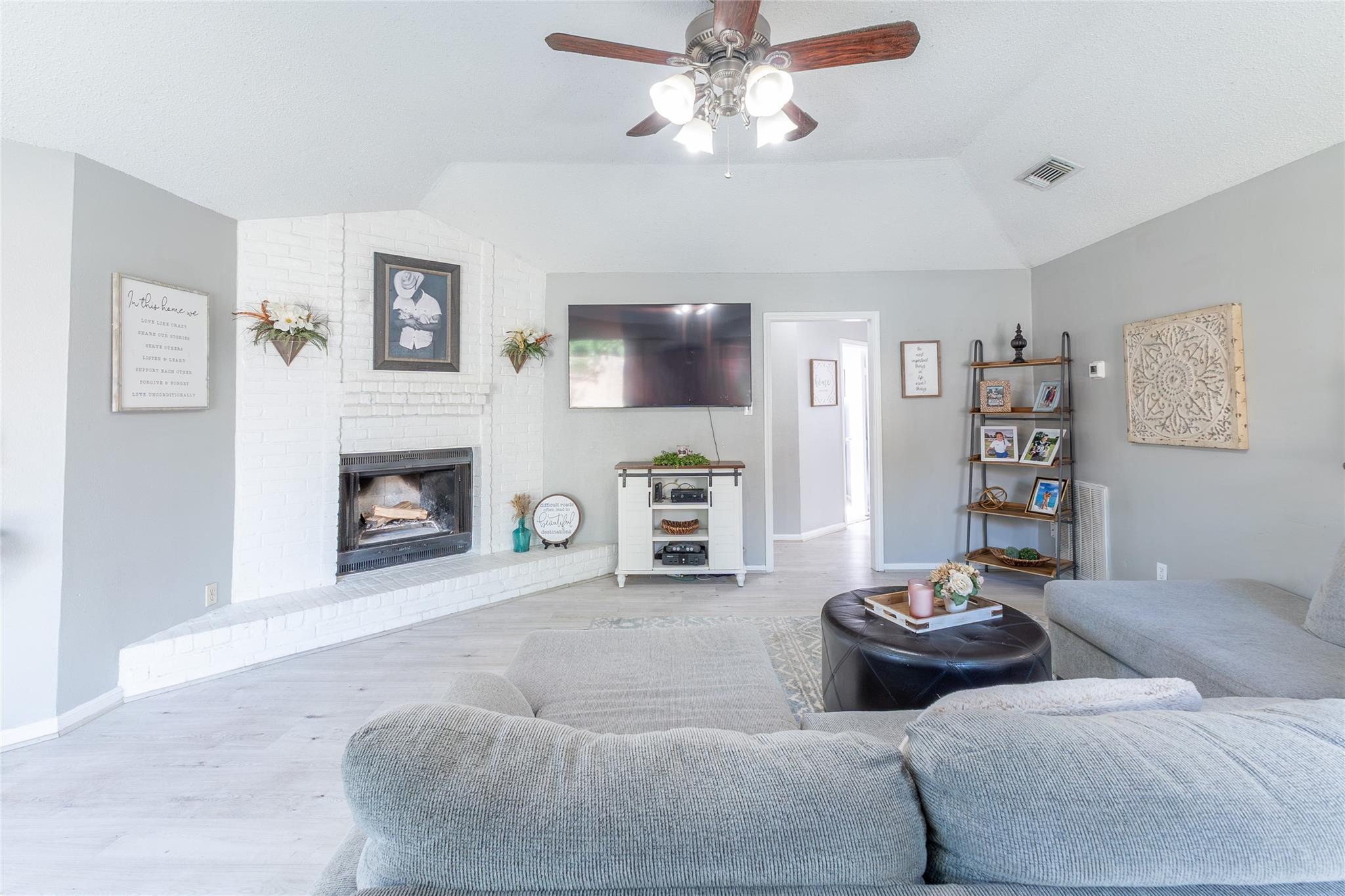 6903 Clee Lane