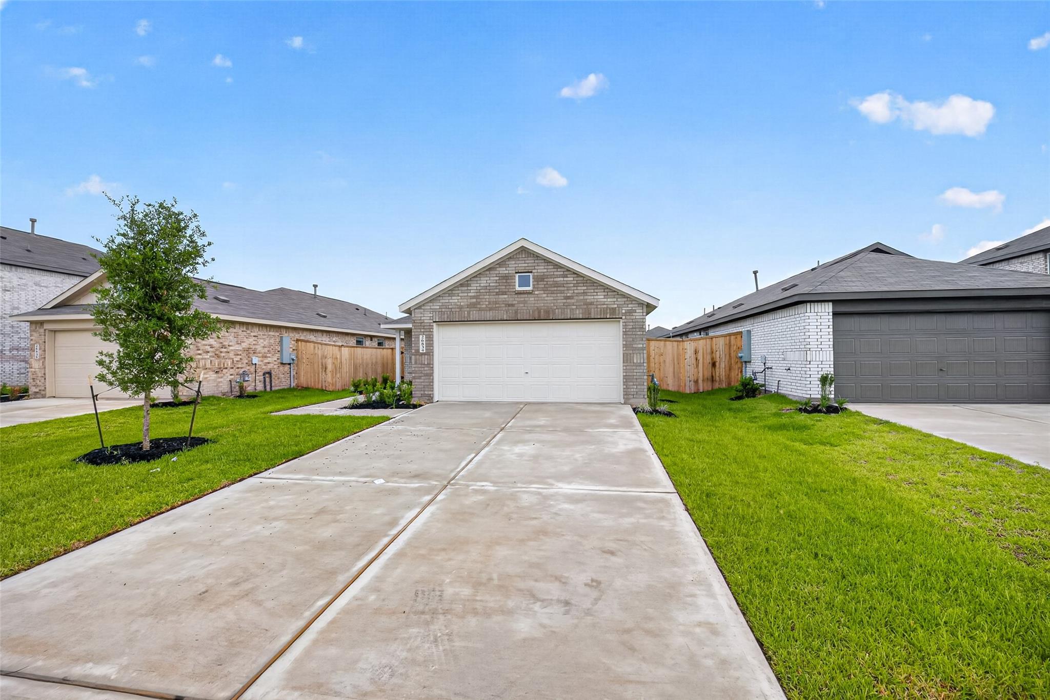 26834 Vanilla Pearls Lane