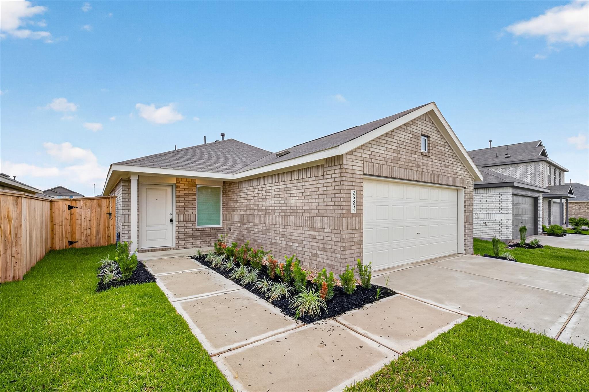 26834 Vanilla Pearls Lane
