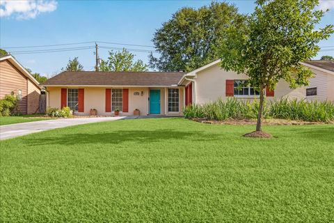 Tiny photo for 9407 Meadowbriar Lane, Houston, TX 77063 (MLS # 56863239)