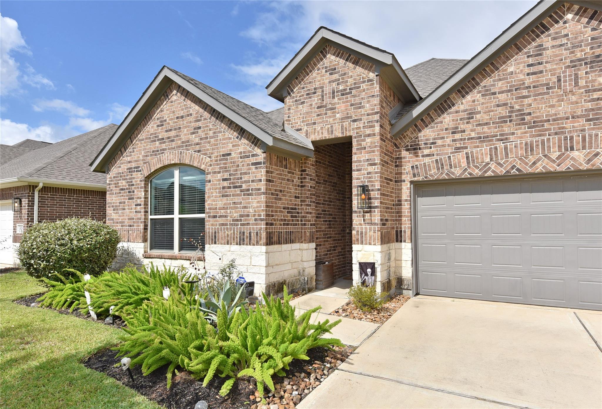 1533 Sunrise Gables Drive