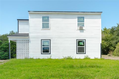 Photo of 1020 5th Avenue N, Texas City, TX 77590 (MLS # 35542148)
