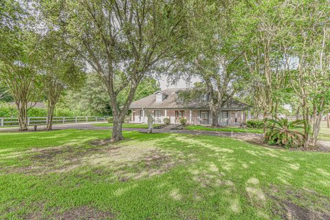 Homes For Sale - 4503 Allen Genoa Road<br/> Pasadena, TX 77504