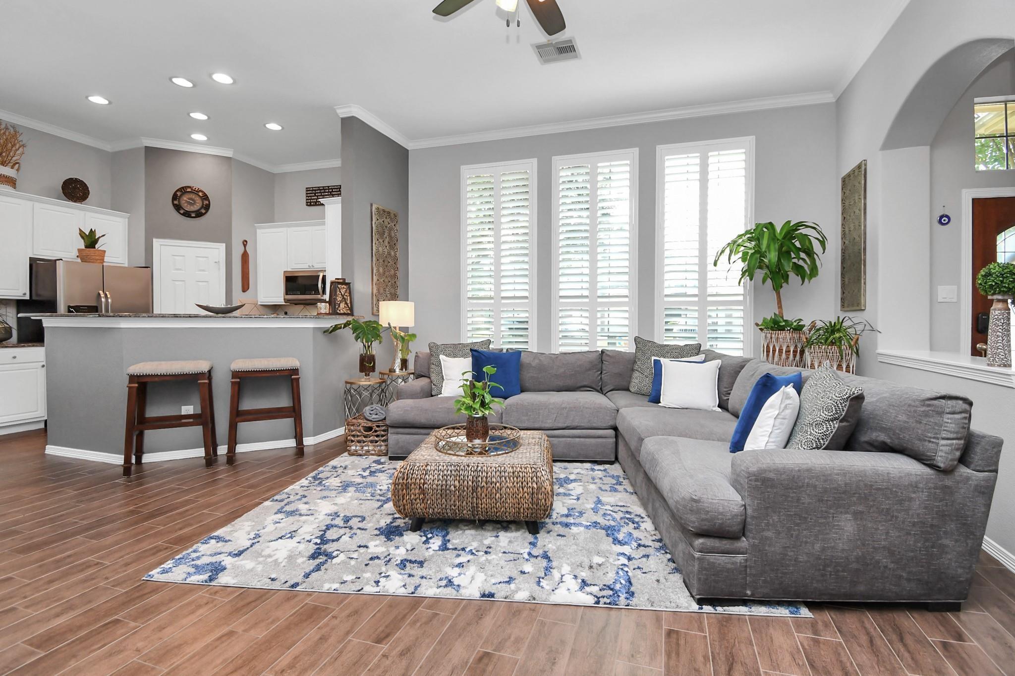 8624 Sunset Loch Drive