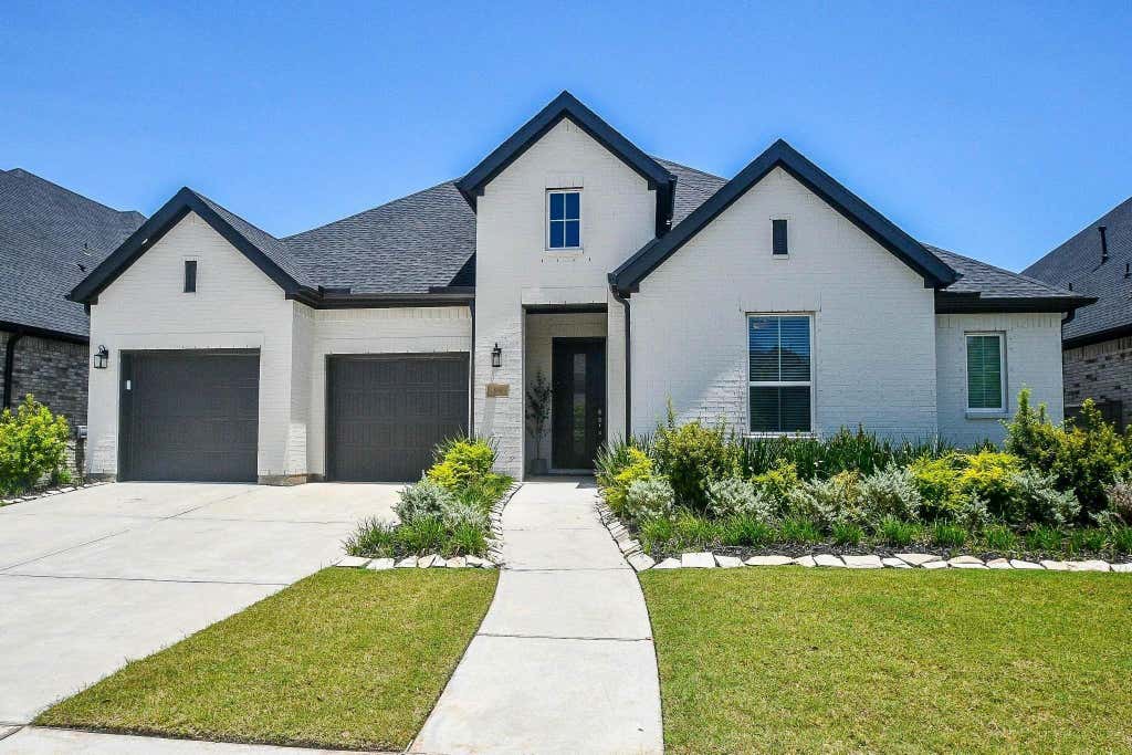 Photo of 5019 Golden Peach Road, Manvel, TX 77578 (MLS # 73910610)