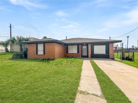 Photo of 3105 Church Street, Galveston, TX 77550 (MLS # 98286389)