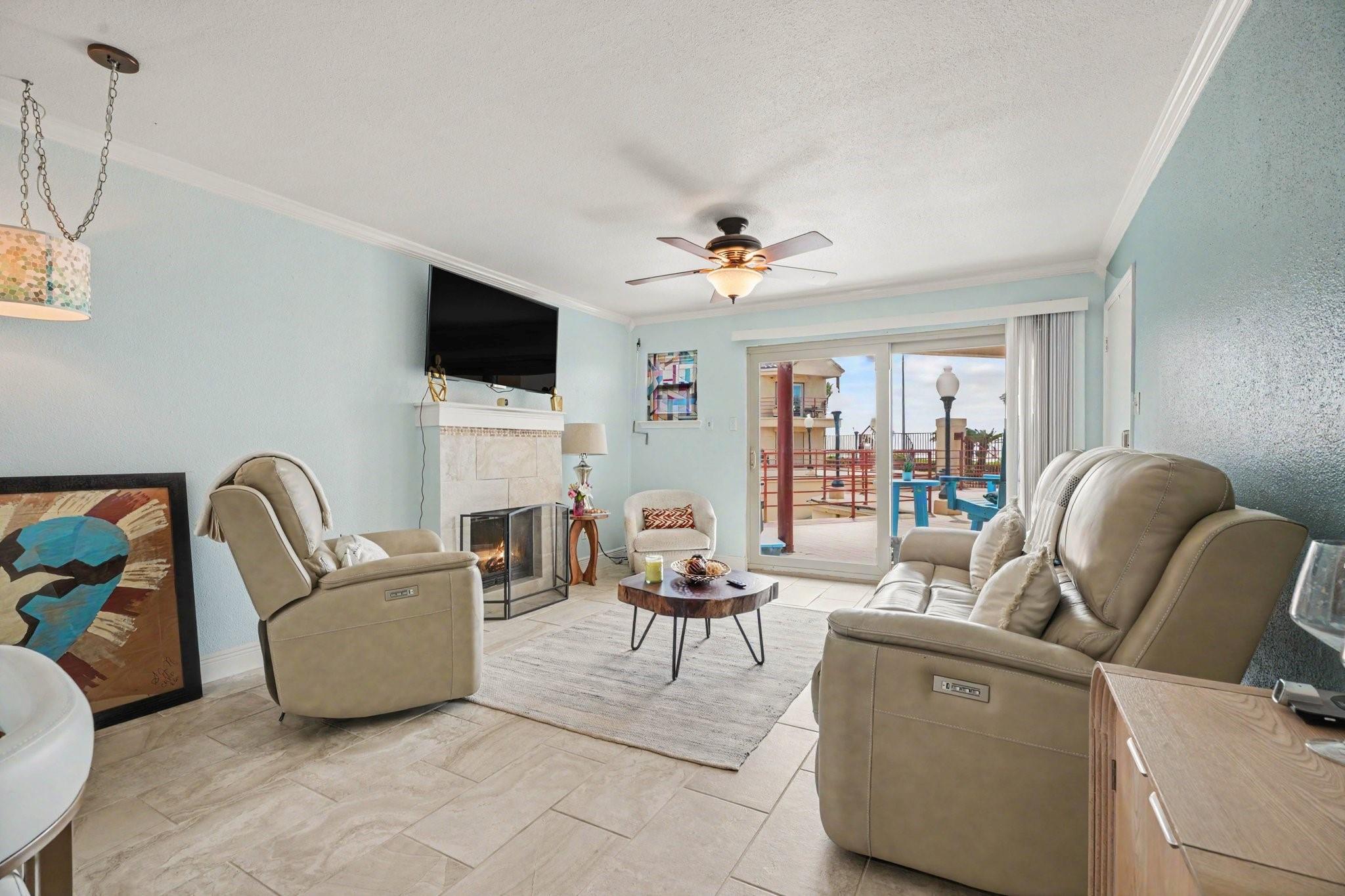 7312 Seawall Boulevard 103
