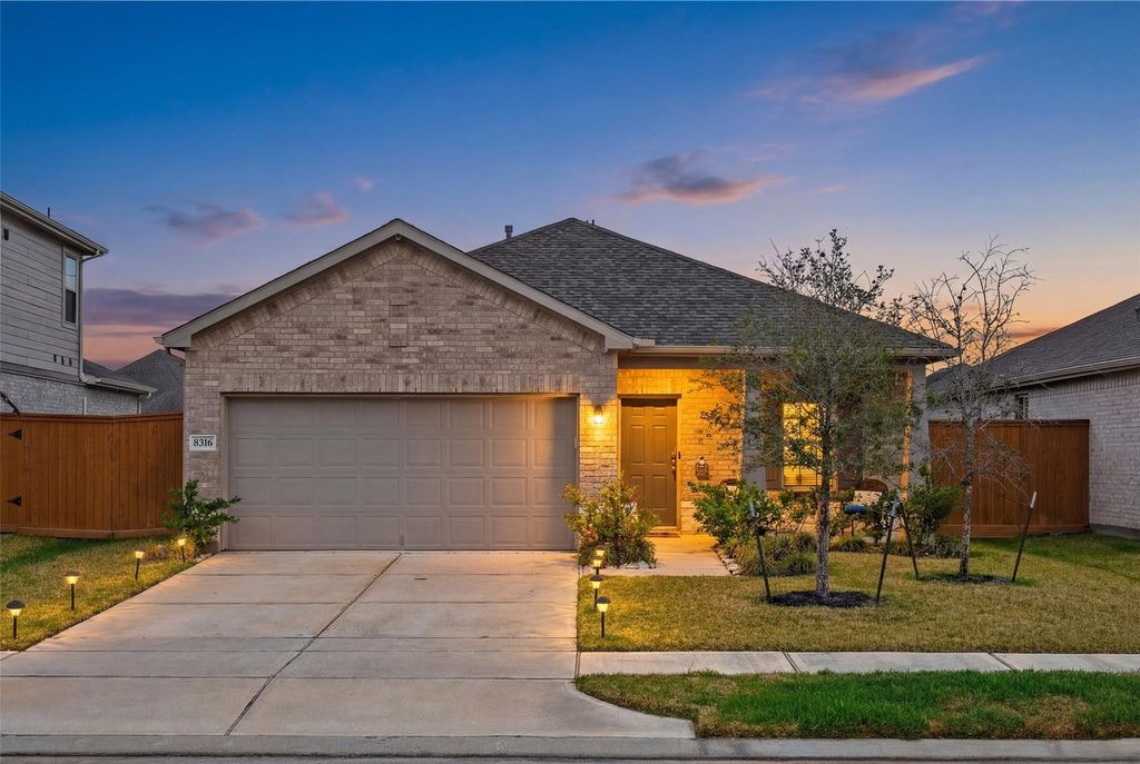 Photo of 8218 Wave Arbor Drive, Cypress, TX 77433 (MLS # 53913019)