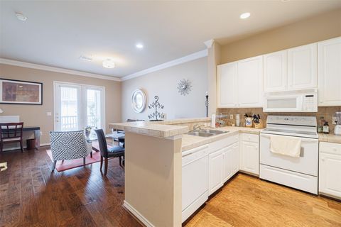 Photo of 2400 Mccue Road #144, Houston, TX 77056 (MLS # 89709564)