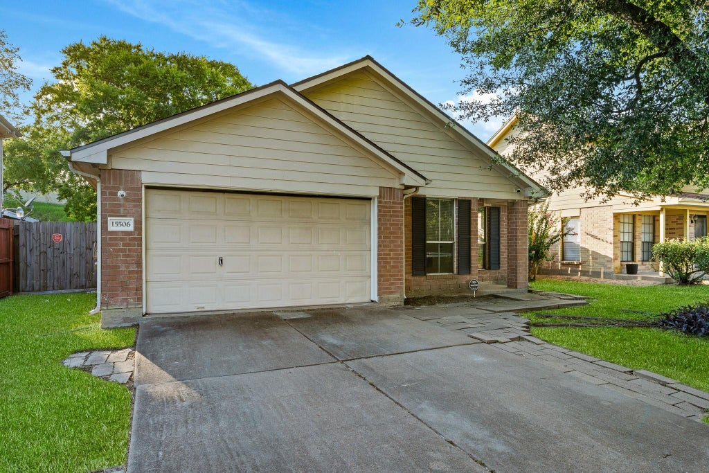 Photo of 15506 Appleridge Drive, Houston, TX 77489 (MLS # 5969437)