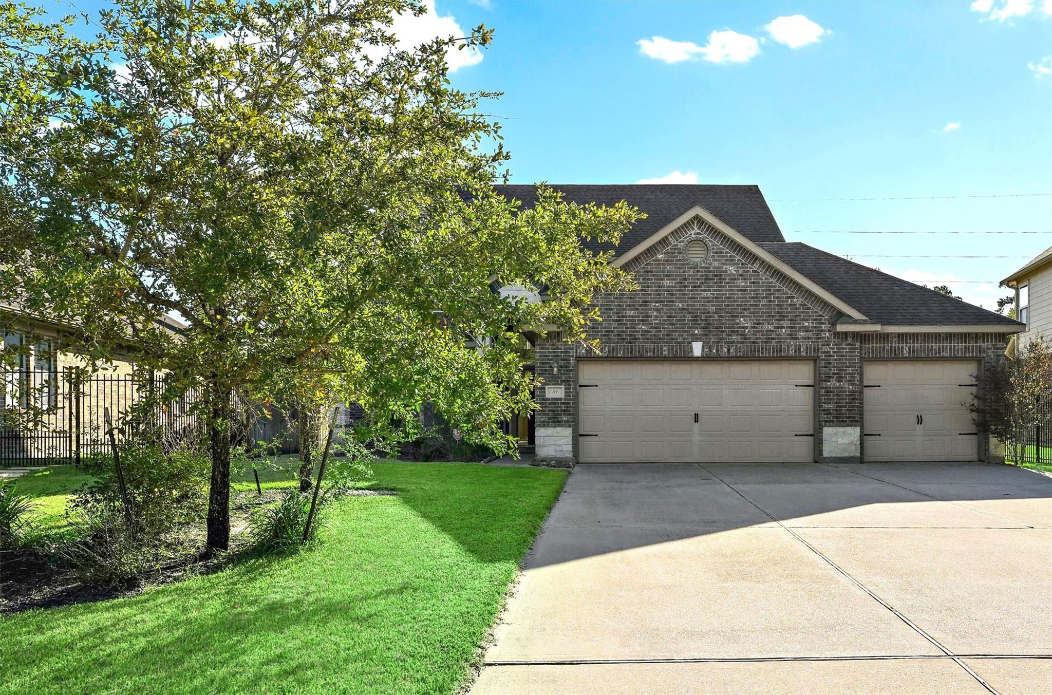 91 W Wading Pond Circle