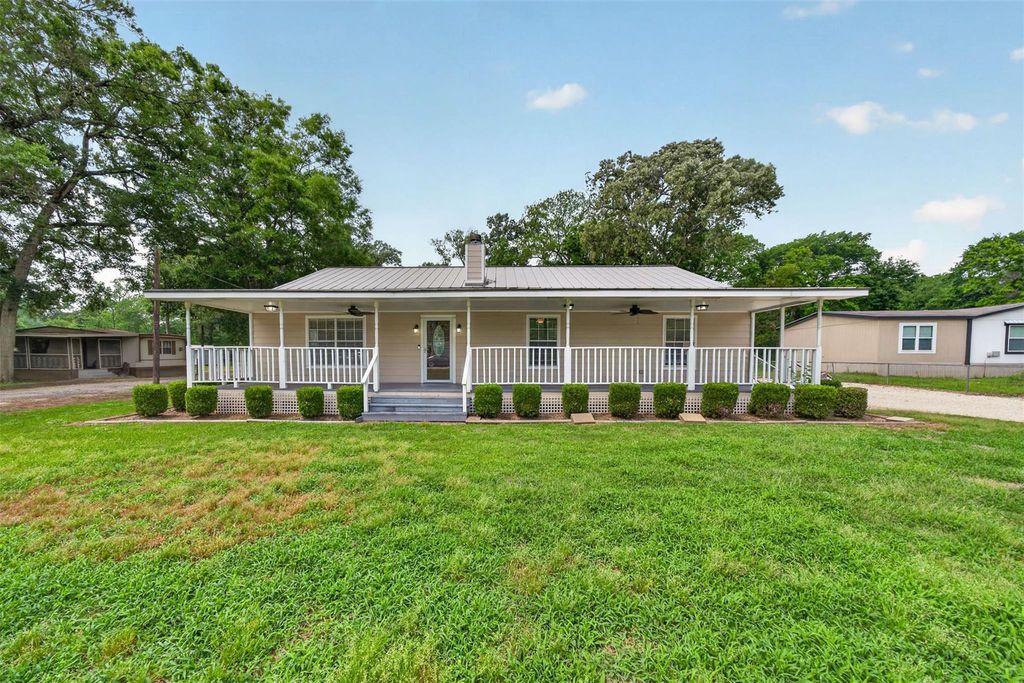 Photo of 365 County Road 4013, Dayton, TX 77535 (MLS # 59048914)