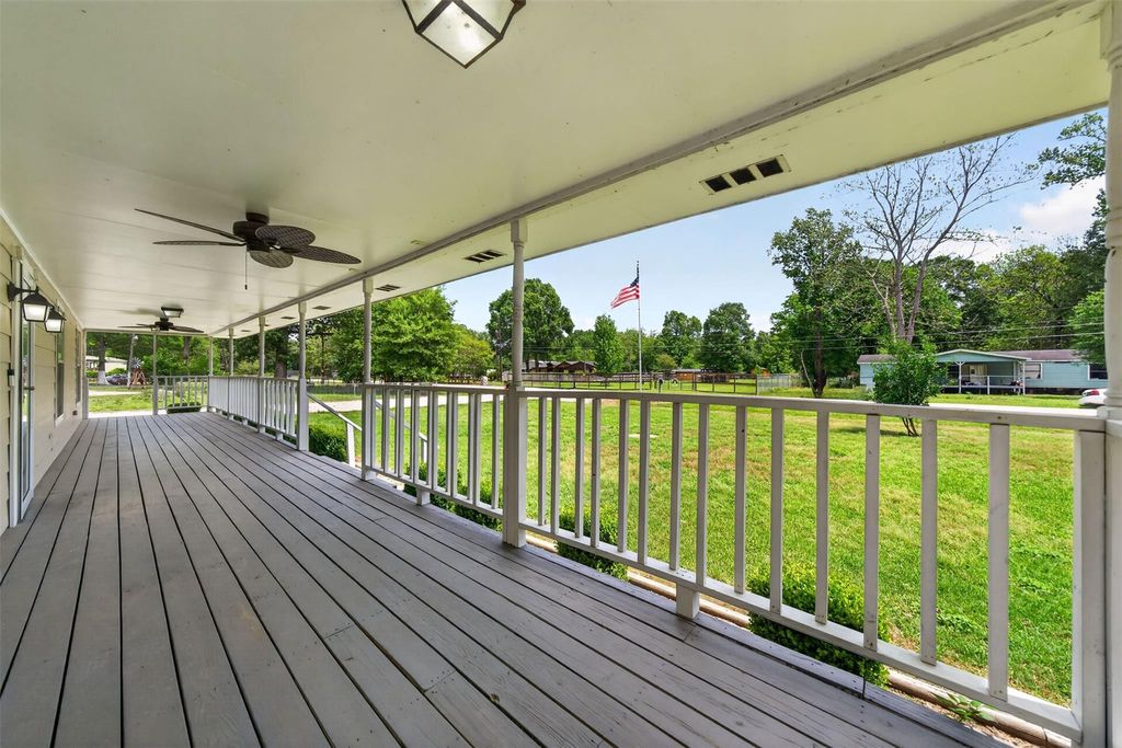 Photo of 365 County Road 4013, Dayton, TX 77535 (MLS # 59048914)