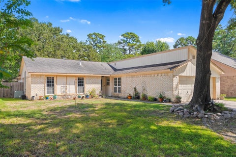 Photo of 25806 Old Carriage Lane, Spring, TX 77373 (MLS # 87665649)