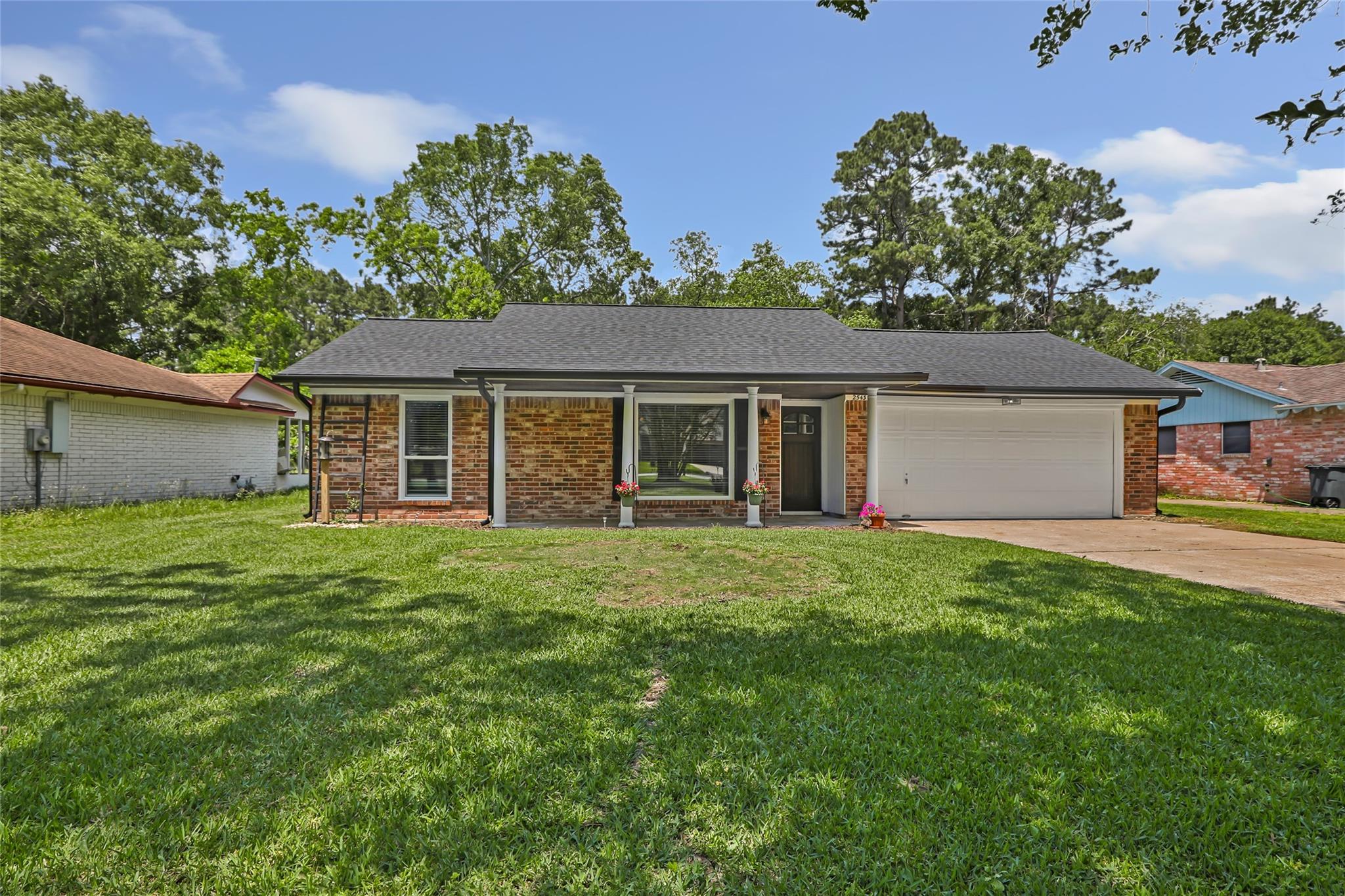 2543 Fountain View Street