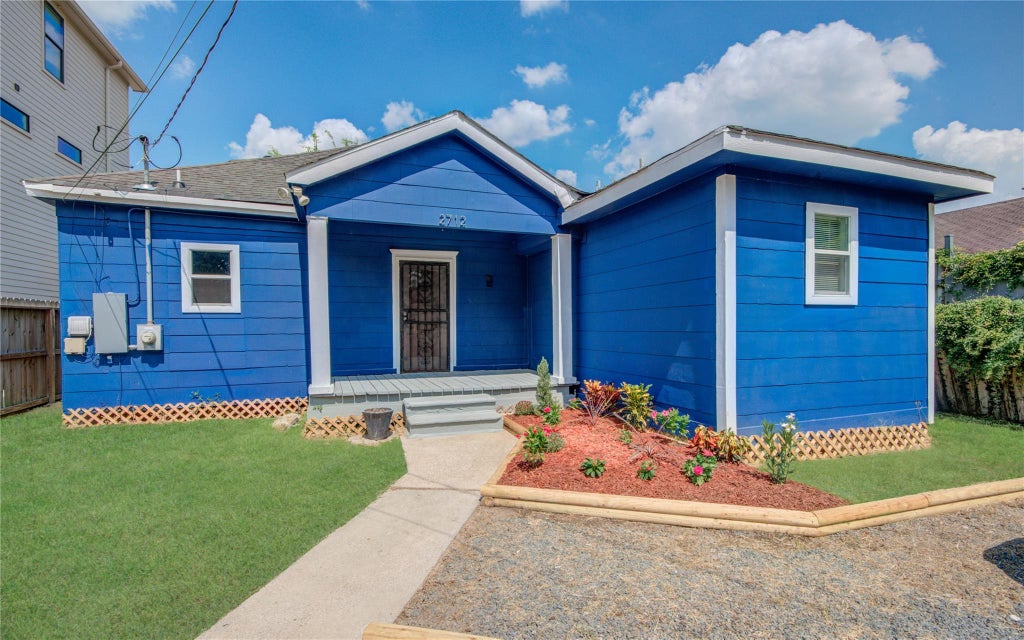 Photo of 2712 Link Road, Houston, TX 77009 (MLS # 38056052)