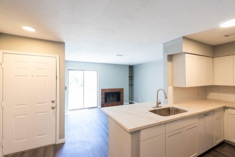 Photo of 2501 Gulf Freeway #260C, Dickinson, TX 77539 (MLS # 10812172)
