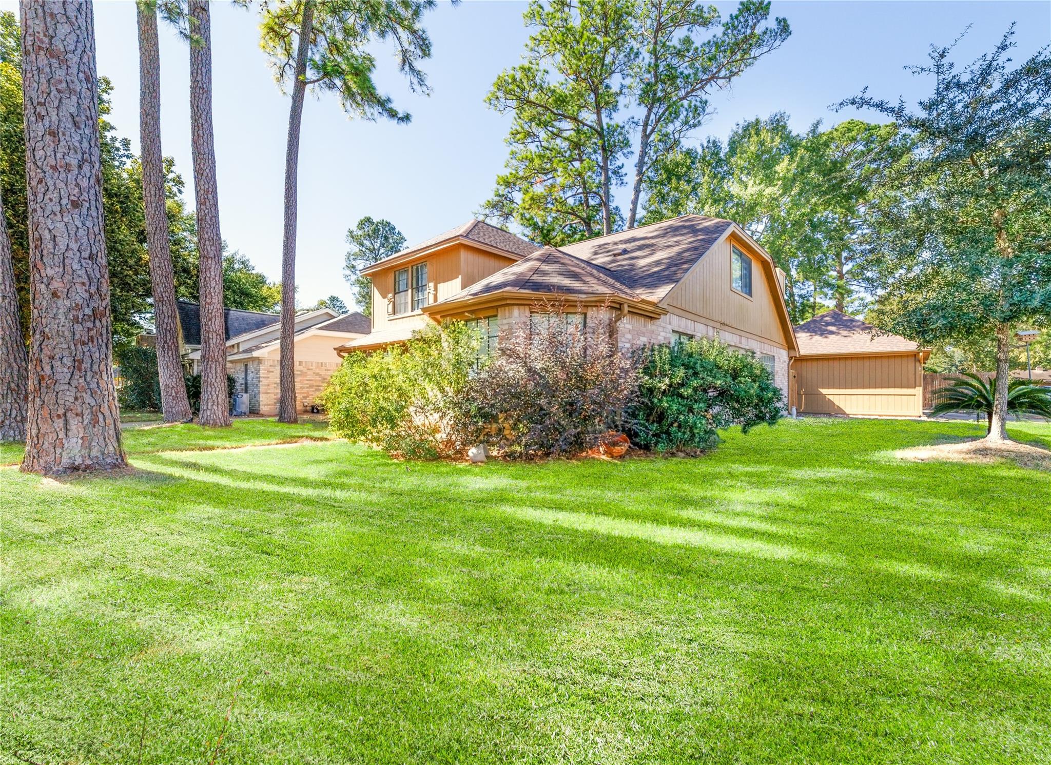 15627 Lago Villa Drive