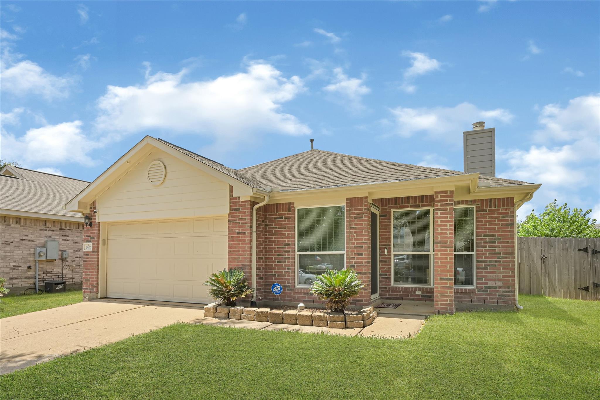 1807 Strongs Court