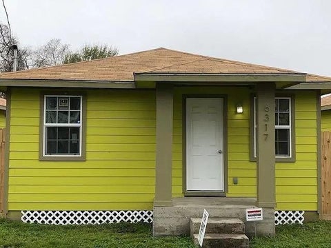 Photo of 6317 Sayers Street, Houston, TX 77026 (MLS # 24228480)