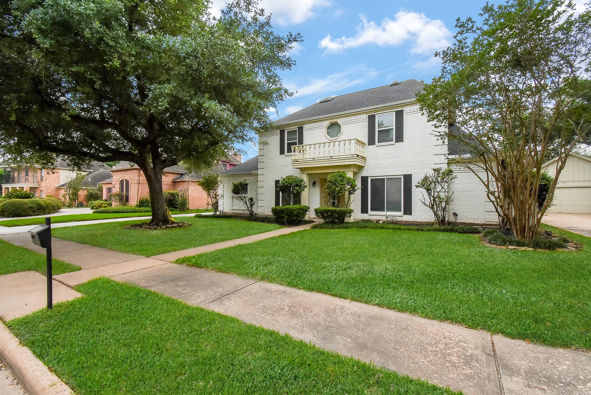 1002 Meadowlark Lane