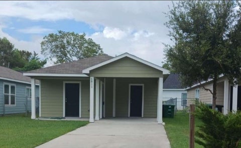 Photo of 5811 Cebra Street, Houston, TX 77091 (MLS # 22072684)