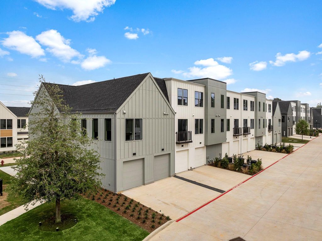 Photo of 1941 Sawdust Road Rd #506, The Woodlands, TX 77380 (MLS # 45596902)