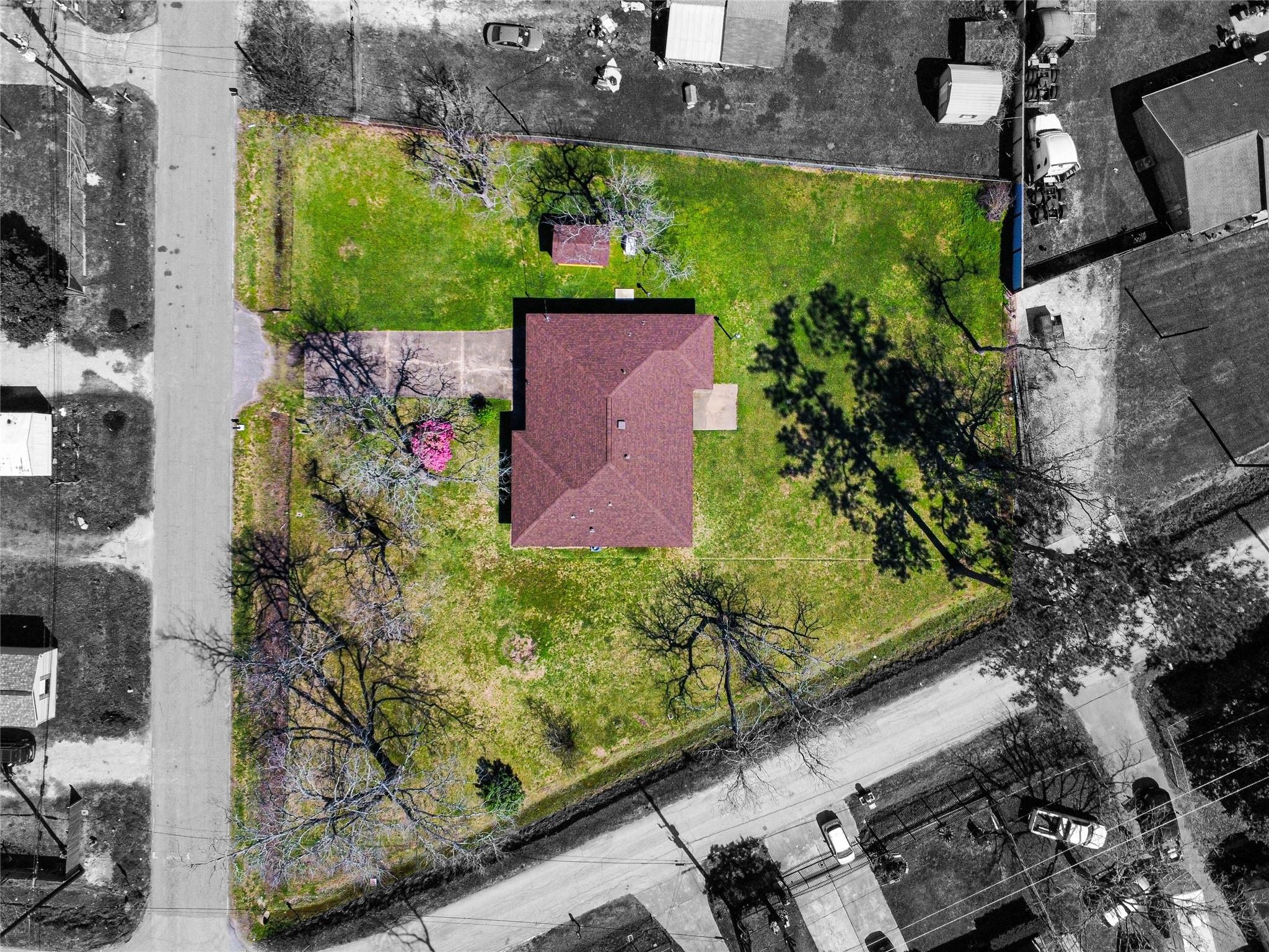 1202 Pecan Street