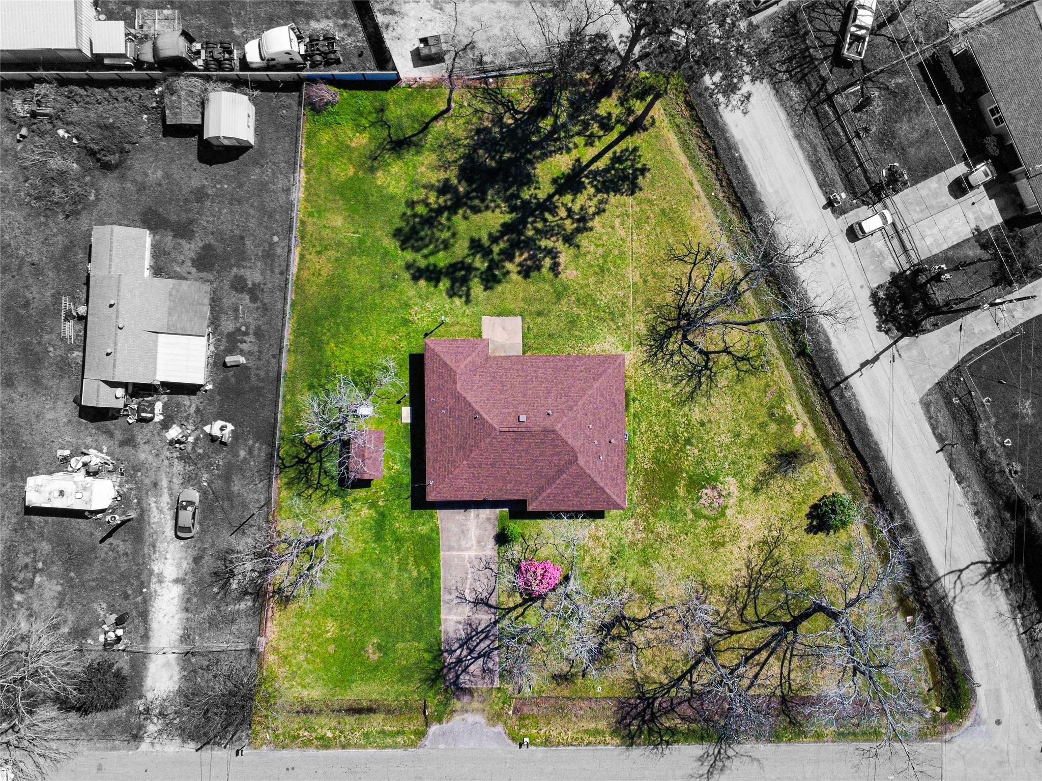 1202 Pecan Street