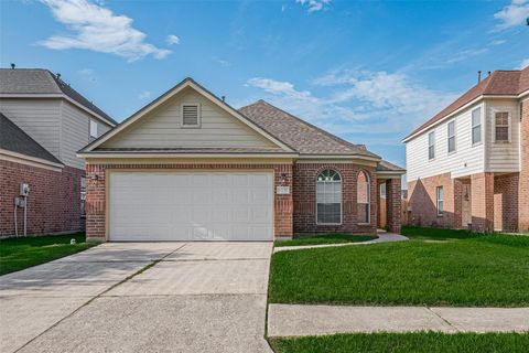Photo of 12230 Hawthorne Hill Circle, Humble, TX 77346 (MLS # 78792918)