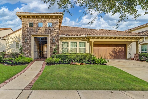 Photo of 81 Quiet Way Lane, Sugar Land, TX 77498 (MLS # 8703489)
