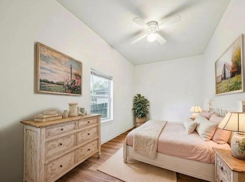 Tiny photo for 7933 Elwood Street, Houston, TX 77012 (MLS # 50800966)