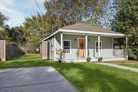Tiny photo for 7933 Elwood Street, Houston, TX 77012 (MLS # 50800966)