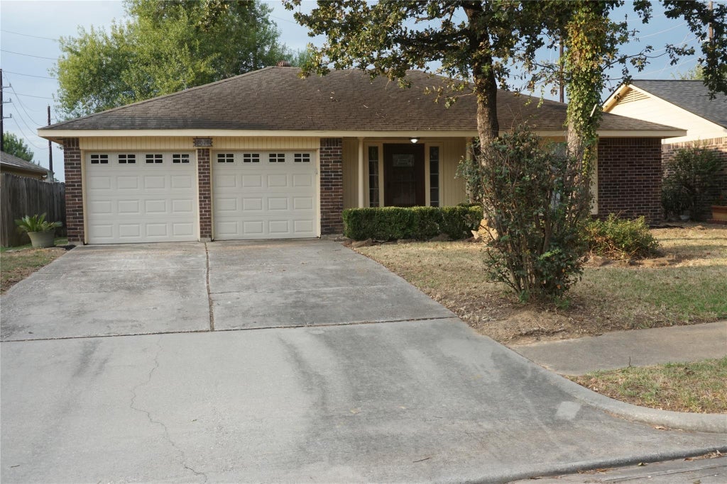 Photo of 5022 Fox Hollow Boulevard, Spring, TX 77389 (MLS # 62254578)