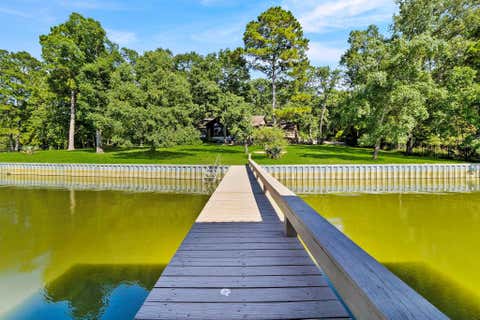 Tiny photo for 20312 St Andrews Circle Cir, Huntsville, TX 77320 (MLS # 52953074)