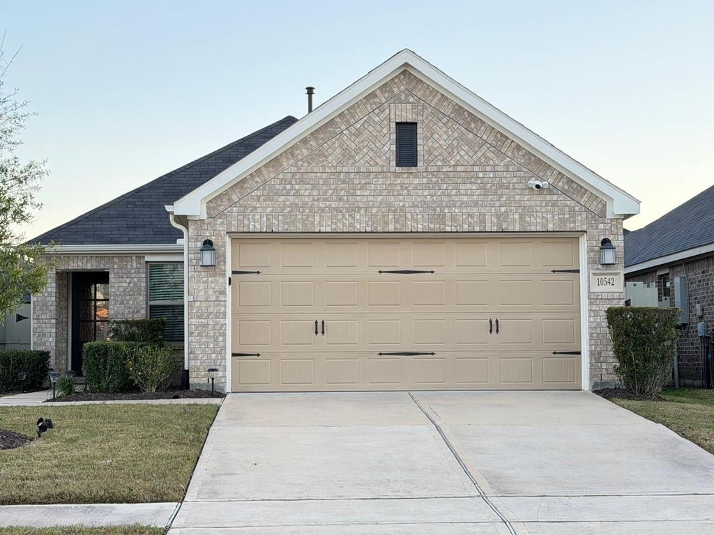 Photo of 10542 Preserve Way Way, Conroe, TX 77385 (MLS # 37390926)