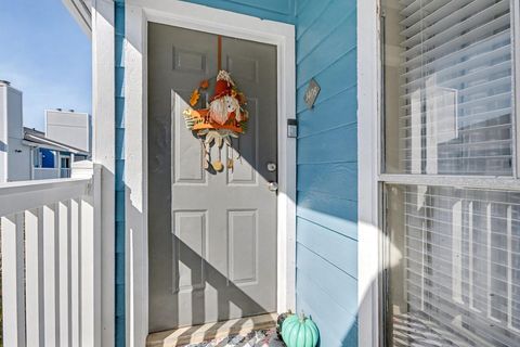 Photo of 3506 Cove View Boulevard #1406, Galveston, TX 77554 (MLS # 90056456)