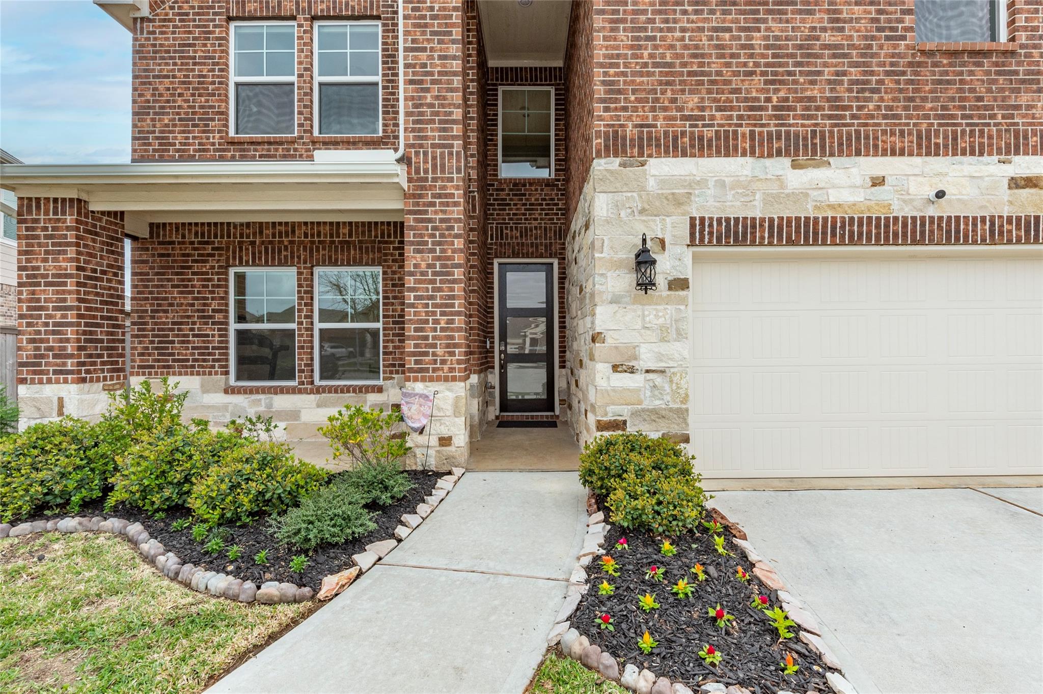 2816 Oakheath Crest Court
