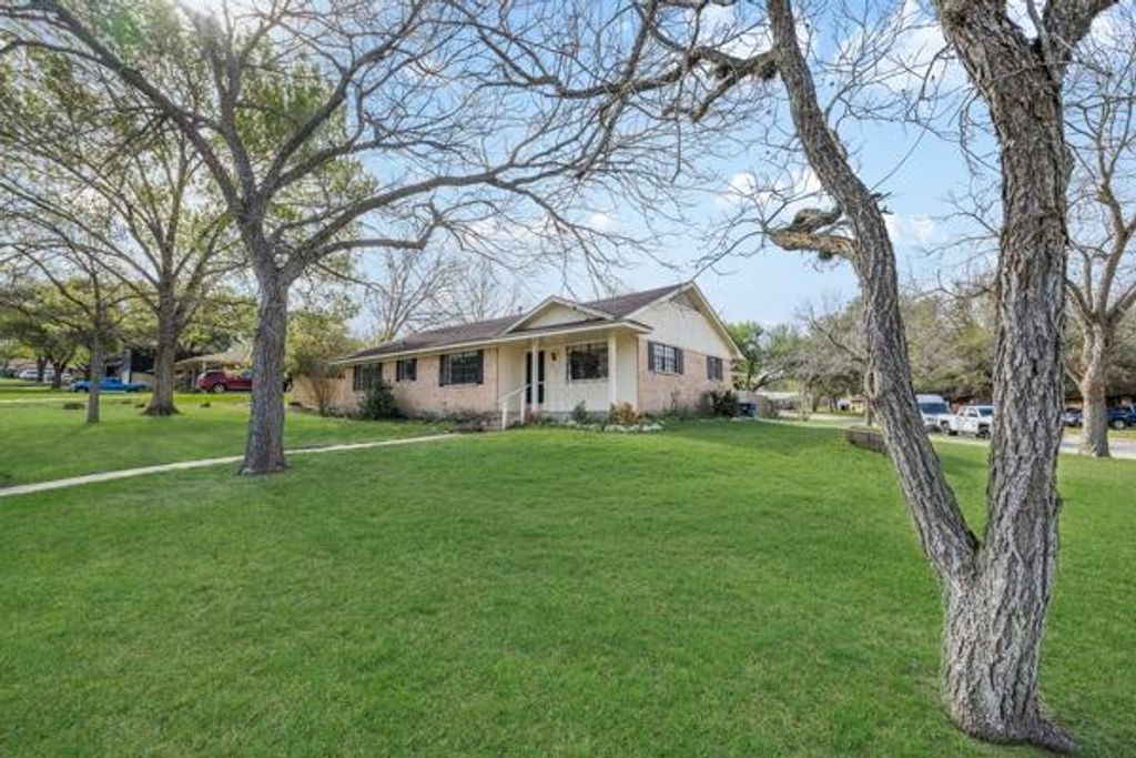 Photo of 215 Edward Lane, Brenham, TX 77833 (MLS # 87594001)