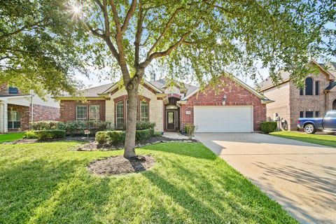 Photo of 1915 Stable Stone Lane, Pearland, TX 77581 (MLS # 68319513)